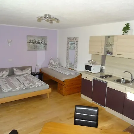 Leitgeb Josef Apartment *